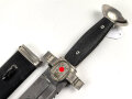 Deutsches Rotes Kreuz III.Reich, Hauer für Mannschaften. Die Klinge zum Teil narbig, Scheide überlackiert, sonst gut