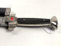 Deutsches Rotes Kreuz III.Reich, Hauer für Mannschaften. Die Klinge zum Teil narbig, Scheide überlackiert, sonst gut