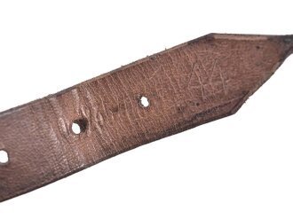 Kinnriemen für einen Stahlhelm der Wehrmacht. Für Modell 1940 und 1942. Guter Zustand, datiert 1944