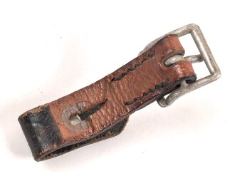 Kurzes Stück für einen Kinnriemen zum Stahlhelm der Wehrmacht. Für Modell 1935