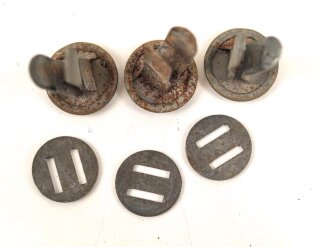 Satz Nieten für Stahlhelm der Wehrmacht, gebraucht, neuzeitlich lackiert