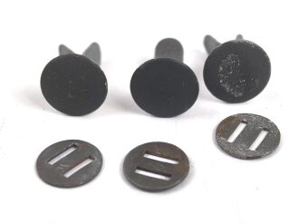 Satz Nieten für Stahlhelm der Wehrmacht, gebraucht,...