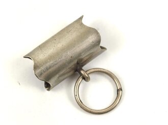 Mittlerer Scheidenbeschlag für eine Blankwaffe. Höhe 31,7mm, Breite  innen gemessen 17mm