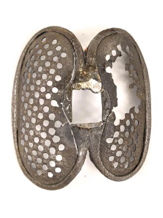 Teil eines Gefäß für eine Blankwaffe. Eisen, max Breite 86mm, Öffnung 15 x 17mm