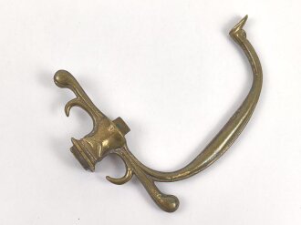 Ersatzteil für eine Blankwaffe. Messing, Gesamthöhe 143mm, unterer Absatz aussen gemessen 13 x 16mm