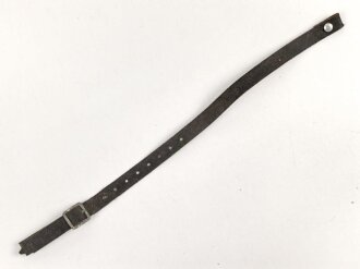 Stahlhelm Kinnriemen Wehrmacht, neuzeitliche Fertigung.