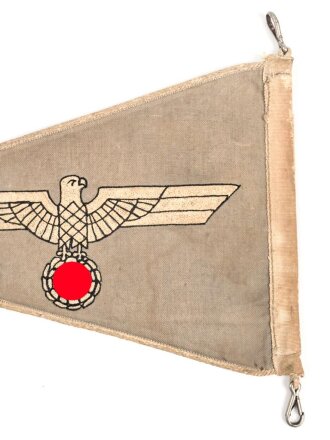 Heer, Kraftfahrzeugstander für Offiziere. Gebrauchtes Stück, Maße 20 x 36cm