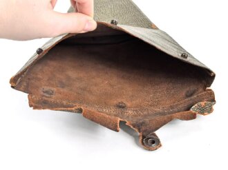 Heer, Kraftfahrzeugstander für Offiziere. Gebrauchtes Stück, Maße 24 x 37cm, in defekter Transporthülle