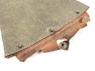 Heer, Kraftfahrzeugstander für Offiziere. Gebrauchtes Stück, Maße 24 x 37cm, in defekter Transporthülle