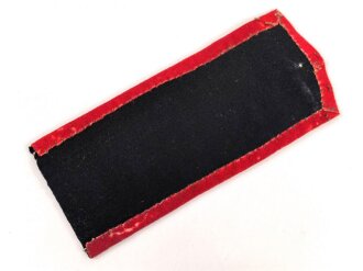 Bayern, einzelne Achselklappe für einen Angehörigen im Infanterie Leib Regiment, Ausführung zum schwarzen Mantel, Gesamtlänge 15cm