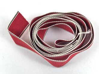 Band zur Medaille zur Erinnerung an den 13. März 1938 Anschluss Österreich. Schmale Ausführung für die Bandspange 16 mm. Sie erhalten 5cm von der Rolle abgeschnitten