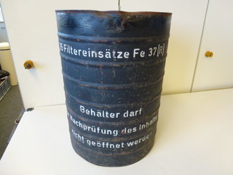 Kasten "35 Filtereinsätzte FE 37 ( R )". 33 ungebrauchte Filter in der extrem seltenen Umverpackung, Filter z.T.rostig