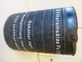 Kasten "35 Filtereinsätzte FE 37 ( R )". 33 ungebrauchte Filter in der extrem seltenen Umverpackung, Filter z.T.rostig