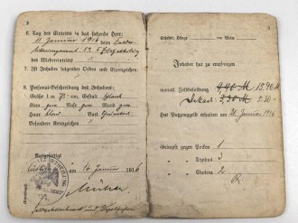 Preußen, Militärpaß und Soldbuch eines Angehörigen im Infanterie Regiment 64. Während des Krieges Feld Artillerie Regiment 54