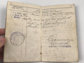 Preussen, Militärpaß eines Angehörigen im Infanterie Regiment 15, Frankreichfeldzug, Eisernes Kreuz 2. Klasse , Schaumburg Lippe Kriegs Verdienstkreuz.