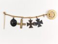 Frackkettchen mit Miniaturen , Eisernes Kreuz 2. Klasse 1914, Braunschweig Kriegsverdienstkreuz, Baltenkreuz, Verwundetenabzeichen schwarz