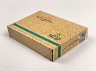 Schachtel Zigaretten "Echt Orient No.5" geöffnet , Steuerbanderole mit Hakenkreuz