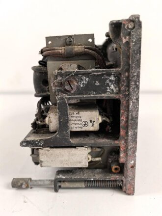 Luftwaffe, Umformer U.10/E, Ln 27377 für Fu.G 10. Funktion nicht geprüft, ungereinigt.