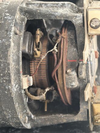 Luftwaffe Umformer U/10 s, Ln 27375, Einankerumformer für den Sender der FuG10-Anlage. Originallack, Funktion nicht geprüft