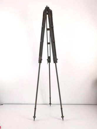 Hölzernes Gestell, Dreibein. Originallack,...