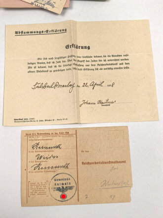 Heer , Wehrstammbuch eines Angehörigen zunächst Infanterie Ersatz Batl. 72 Karlsbad, danach etliche weitere Einheiten, zuletzt Panzer Grenadier Sturmbtl 2. Panzerarmee. Besetzung des Departemets Indre et Loire , Ende 1943 Bekämpfung der Bandenbewegung im