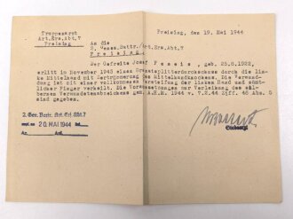 Heer, Wehrstammbuch eines Angehörigen der Artillerie Ersatz Abteilung 114 Eger, danach diverse weitere Artillerieabteilungen, am 20.7.44 entlassen. Eingetragenes Verwundetenabzeichen schwarz und silber, Rußlandfeldzug.