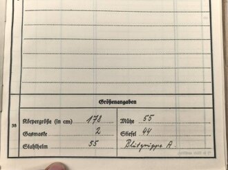 Heer, Wehrstammbuch eines Angehörigen zunächst Artillerie Ersatz Abteilung Regensburg, danach weitere Artillereinheiten, Rußlandfeldzug, eingetragene Ostmedaille.