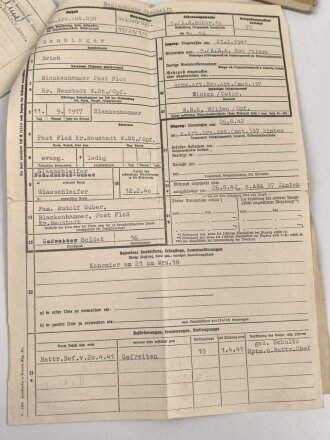 Heer, Wehrstammbuch eines Angehörigen zunächst Artillerie Ersatz Abteilung Regensburg, danach weitere Artillereinheiten, Rußlandfeldzug, eingetragene Ostmedaille.