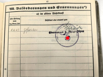 Heer, Wehrstammbuch eines Angehörigen zunächst Pionier Ersatz Btl. 46 Regensburg, danach verschiedene Grenadier und Pionier Einheiten.