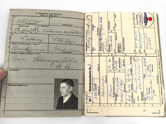 Heer, Wehrstammbuch eines Angehörigen zunächst...