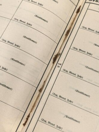 Heer, Wehrstammbuch eines Angehörigen zunächst Infanterie Ersatz Btl. 21 Fürth., danach weiter Infanterieeinheiten, Ab Oktober 1942 beim Wehrbezirkskommando Fürth.