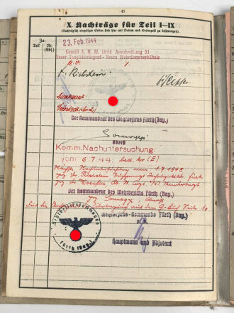 Heer, Wehrstammbuch eines Angehörigen zunächst Infanterie Ersatz Btl. 21 Fürth., danach weiter Infanterieeinheiten, Ab Oktober 1942 beim Wehrbezirkskommando Fürth.