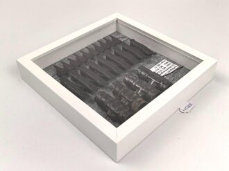 Luftwaffe , Sammlung Zerfallgurte MG 151/20, MG131/13 und MG17. Ordentlich gerahmt, Maße des Rahmen 25 x 25 x 4,5cm