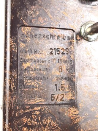 Höhenschreiber, Hersteller Kroneis Wien. Beinahe Baugleich mit den Gerät der Wehrmacht, meiner Meinung jedoch Nachkriegsproduktion. Fuktion nicht geprüft
