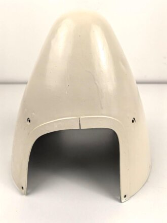 Luftwaffe , Abdeckhaube für eine Propellernabe. laut Angaben des Vorbesitzers Bf108. Gesamthöhe 30cm, Maximale Breite 31,5cm. Überlackiertes Stück