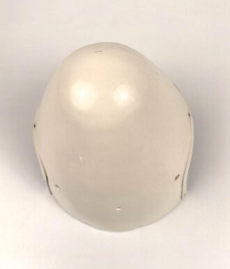 Luftwaffe , Abdeckhaube für eine Propellernabe. laut Angaben des Vorbesitzers Bf108. Gesamthöhe 30cm, Maximale Breite 31,5cm. Überlackiertes Stück