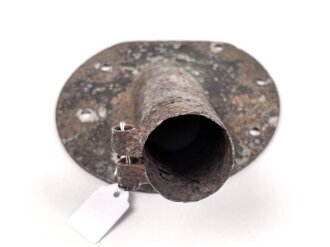 Luftwaffe,  Ausschusskanal für Leuchtpistole, verbaut in Bf 109. Original, gereinigter Bodenfund