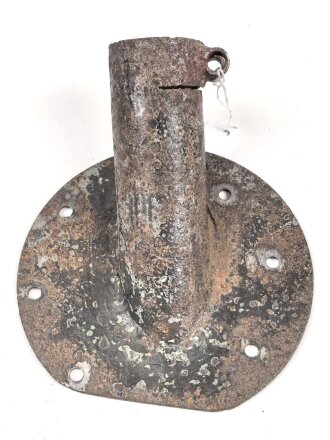 Luftwaffe,  Ausschusskanal für Leuchtpistole, verbaut in Bf 109. Original, gereinigter Bodenfund