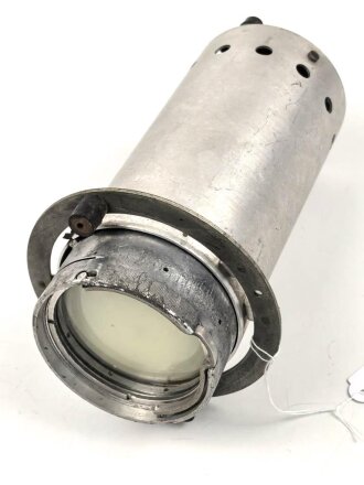 Luftwaffe,  Kathodenstrahlröhre LB-8 mit Sockel / Abschirmung. Laut Angabe des Vorbesitzers mit voller Funktion.  im Nachtjagdgerät „Liechtenstein“ SN 2 (FuG 220) und im „Würzburg“-Gerät verwendet