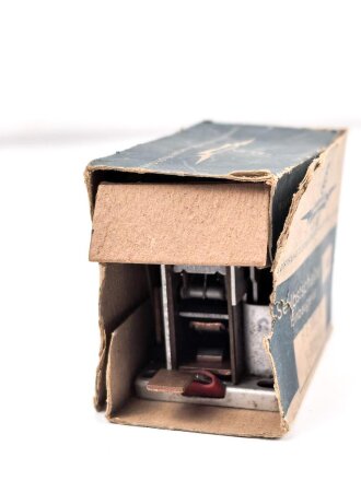 Luftwaffe, Selbstschalter Fl E5002 06. Ungebraucht, in beschädigter Umverpackung