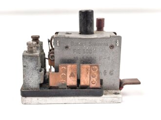 Luftwaffe, Selbstschalter Fl E5002 06. Ungebraucht, in beschädigter Umverpackung