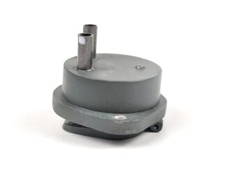 Luftwaffe, Einbau Steckdose Fl 32624. Nachbau aus Kunststoff