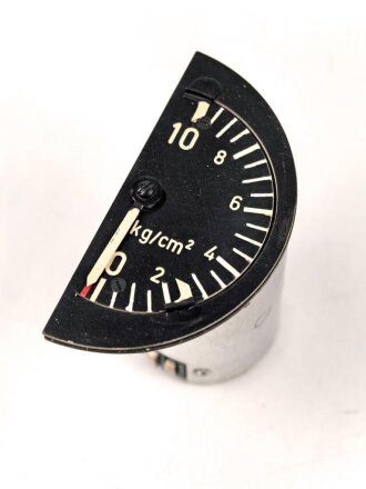 Luftwaffe, Messwerk rechts zum  Zweifach Druckanzeiger ,...