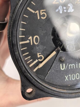 Luftwaffe, elektrischer Drehzahlanzeiger, verbasteltes Stück