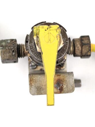 Luftwaffe, Zweiwegehahn / Scheibenspülhahn Gerät Nr. 8-4592 A-2 , restauriert