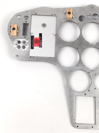 Luftwaffe , Instrumentenbrett Henschel Hs 129 B. Neuzeitliche Sammleranfertigung aus Aluminium. gebraucht