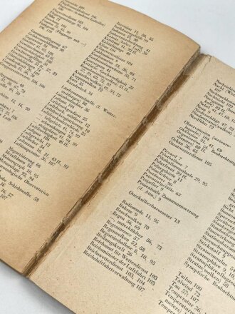 "Wetterkunde für Flieger und Freunde der Luftfahrt" Band 20, datiert 1939, 113 Seiten, kleiner als DIN A5, wasserschade