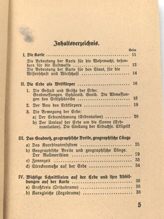 "Kartenkunde unter besonderer Berücksichtigung der Belange der Luftwaffe" datiert 1941, 138 Seiten, unter DIN A5