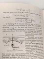 "Praktische Therorie in der Flugtechnik Band 4 - Der Flug" datiert 1941, 208 Seiten, DIN A5