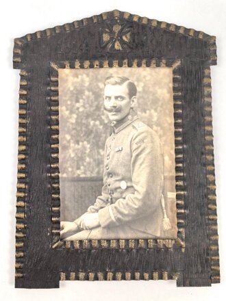 1. Weltkrieg, eiserner Bilderrahmen "1914 1916" samt Foto eines Feldgrauen. Maße des Rahmen etwa 13 x 19cm